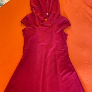 Red A-Line Cowl Neck Cap Sleeve Cocktail Dress - Slim fit